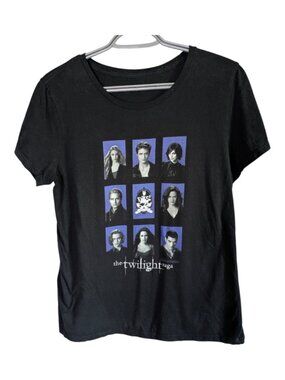 Twilight Cullen Family Portraits T-Shirt Black Size Large Slim Fit